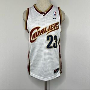 🔹 Nike Lebron James Cleveland Cavalier Jersey #23